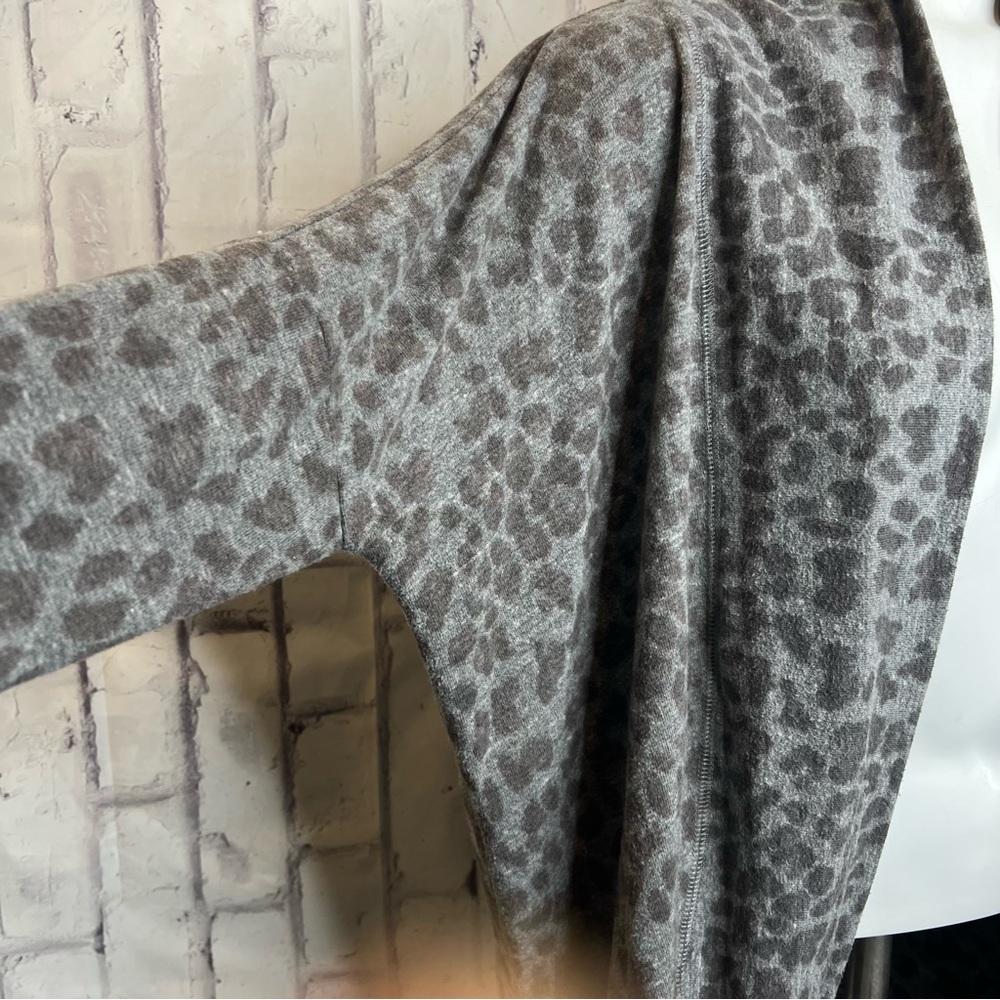 Sundry Leopard Print Open Cardigan - image 4